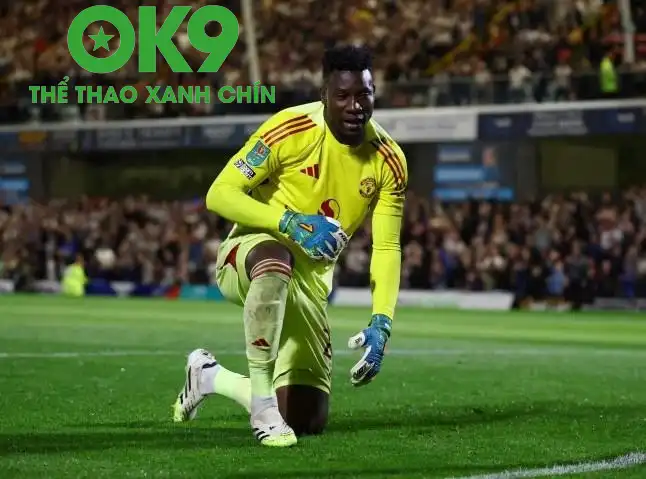Andre Onana đang phải đối mặt với những lời kêu gọi bị loại sau một màn trình diễn kém cỏi khác cho Manchester United (Ảnh: Metro)