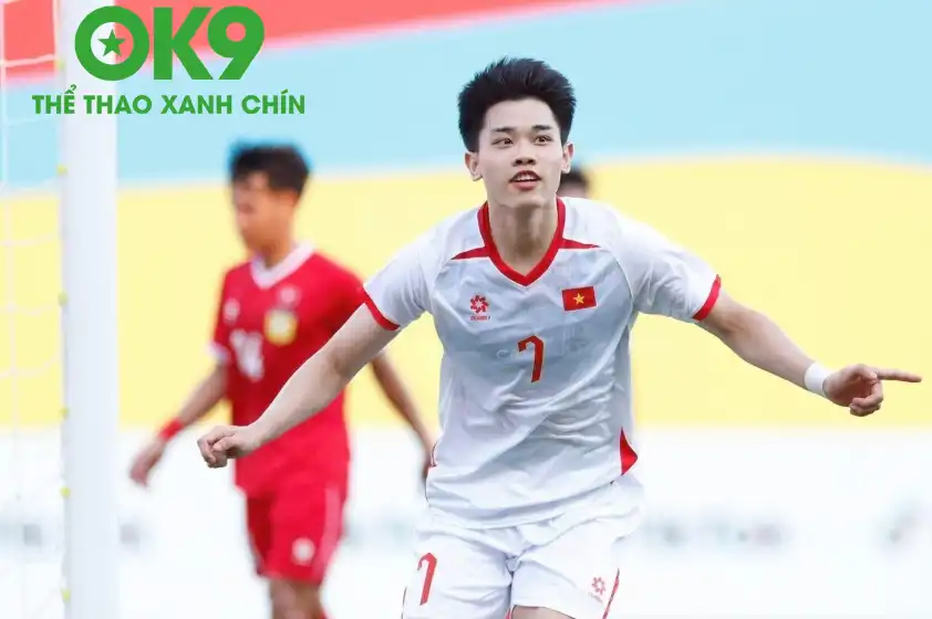 Đình Bắc tỏa sáng khi ghi cả 2 bàn thắng cho U22 Việt Nam
